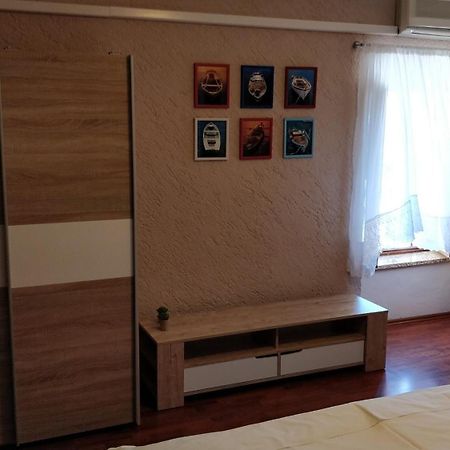 Apartments By The Sea Mali Lošinj Rum bild