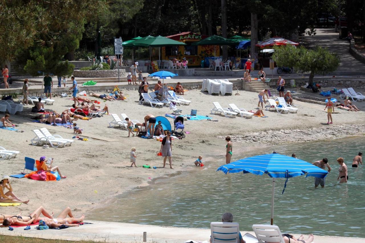 Apartments By The Sea Mali Lošinj Exteriör bild