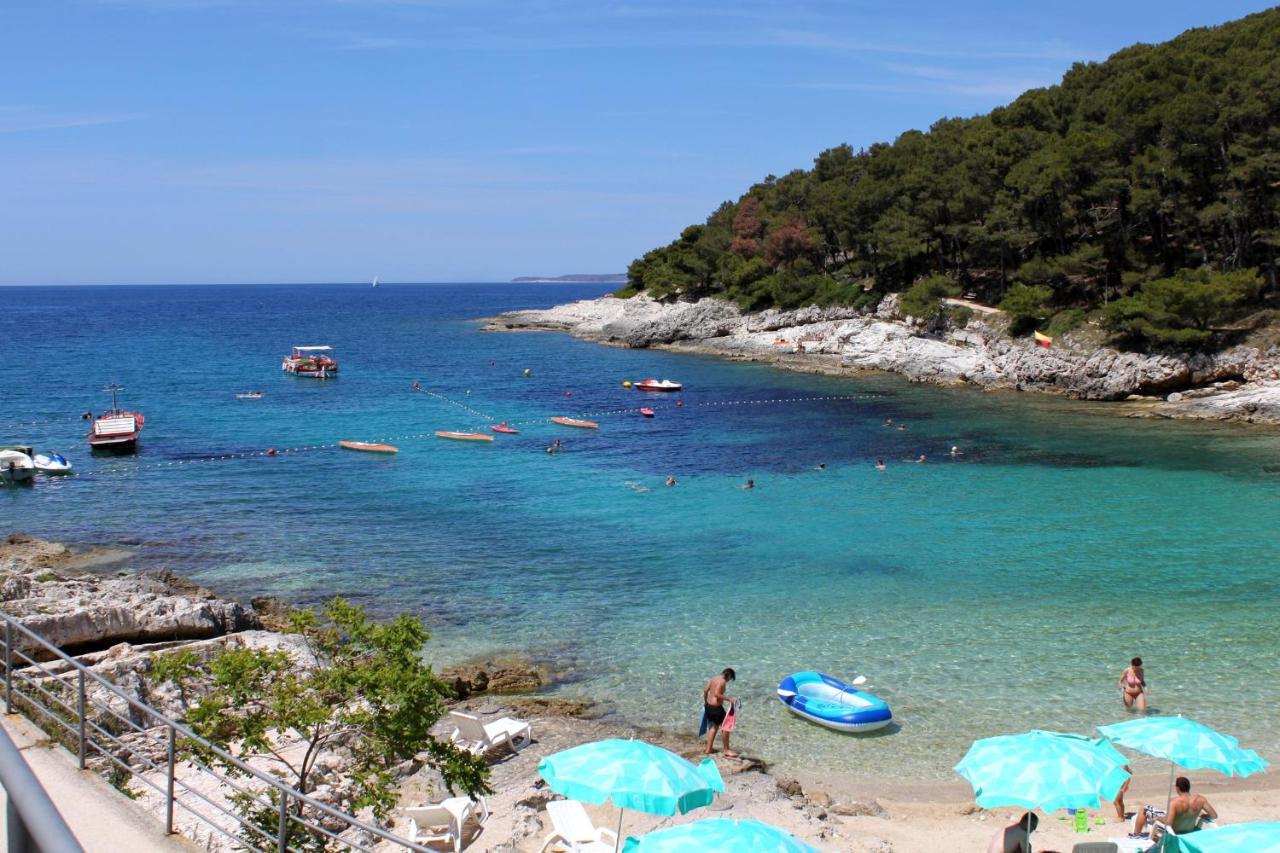 Apartments By The Sea Mali Lošinj Exteriör bild
